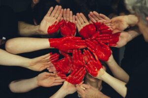 Incontra le persone dietro la nostra missione